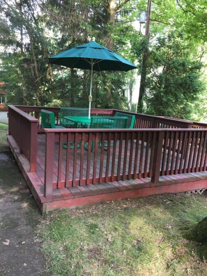 Unique And Secluded Country Estate Near Pittsburgh Villa Weirton Buitenkant foto